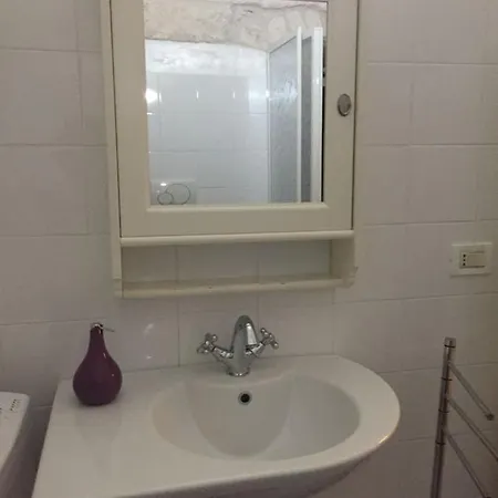 La Nicchia Di Paola